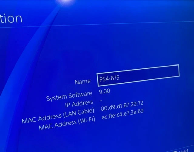 Low FW PlayStation 4 500GB Console Bundle + Controller + 2 Games + cables Tested