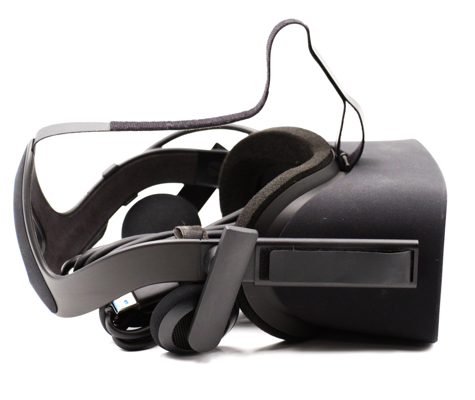 Oculus Rift + Touch Virtual Reality Headset Bundle