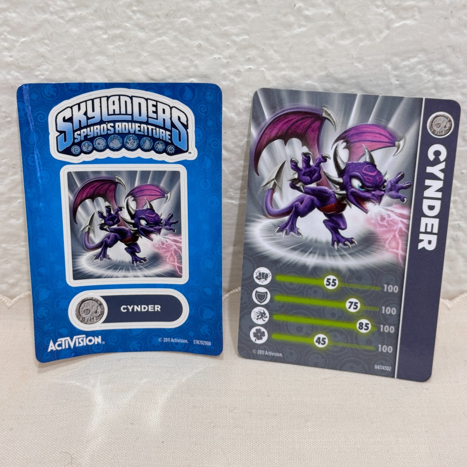 Skylanders Spyro’s Adventure Cynder Figure w/ Trading Card Sticker 2011