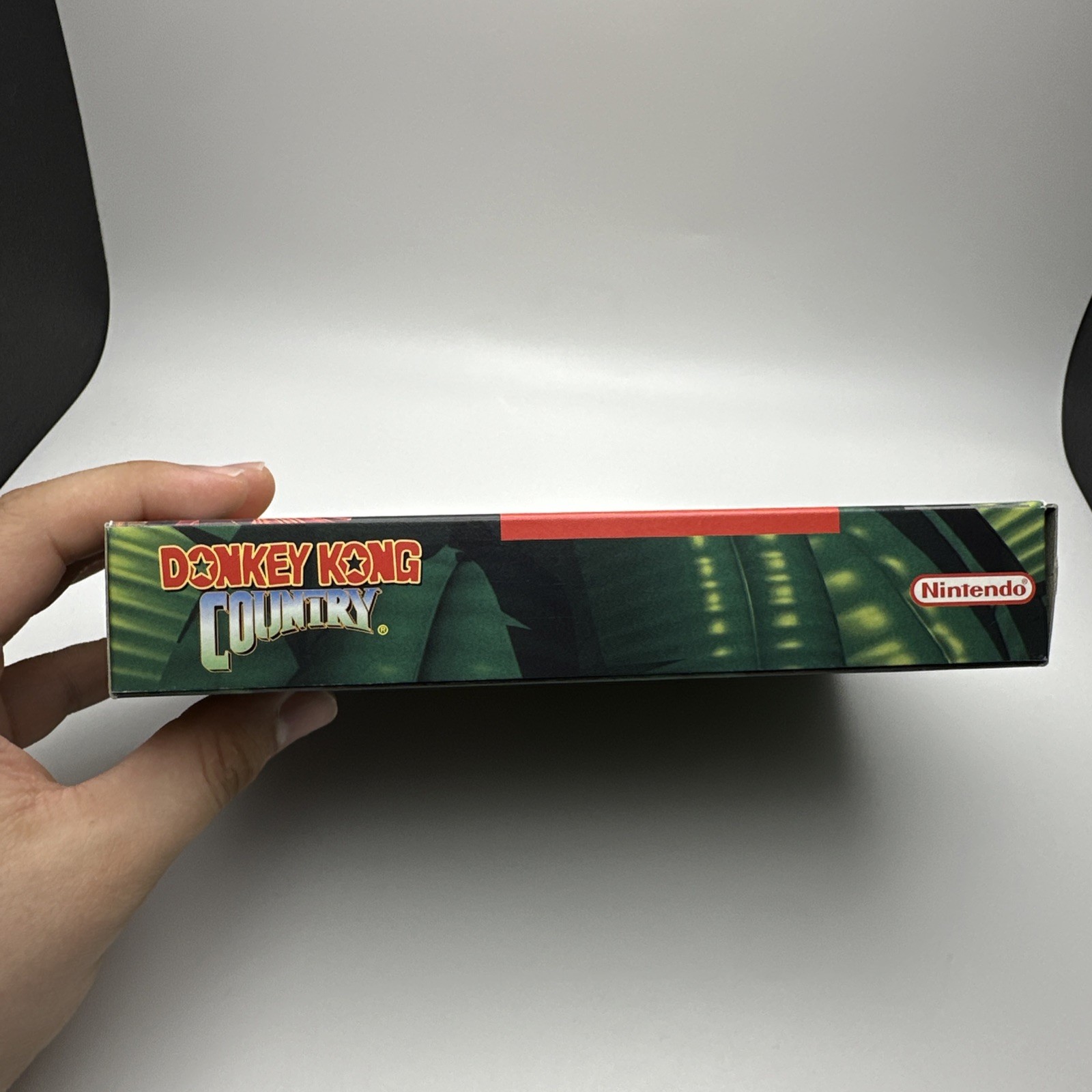 Donkey Kong Country (SNES) – CIB – Very Good Condition – Stunning Box