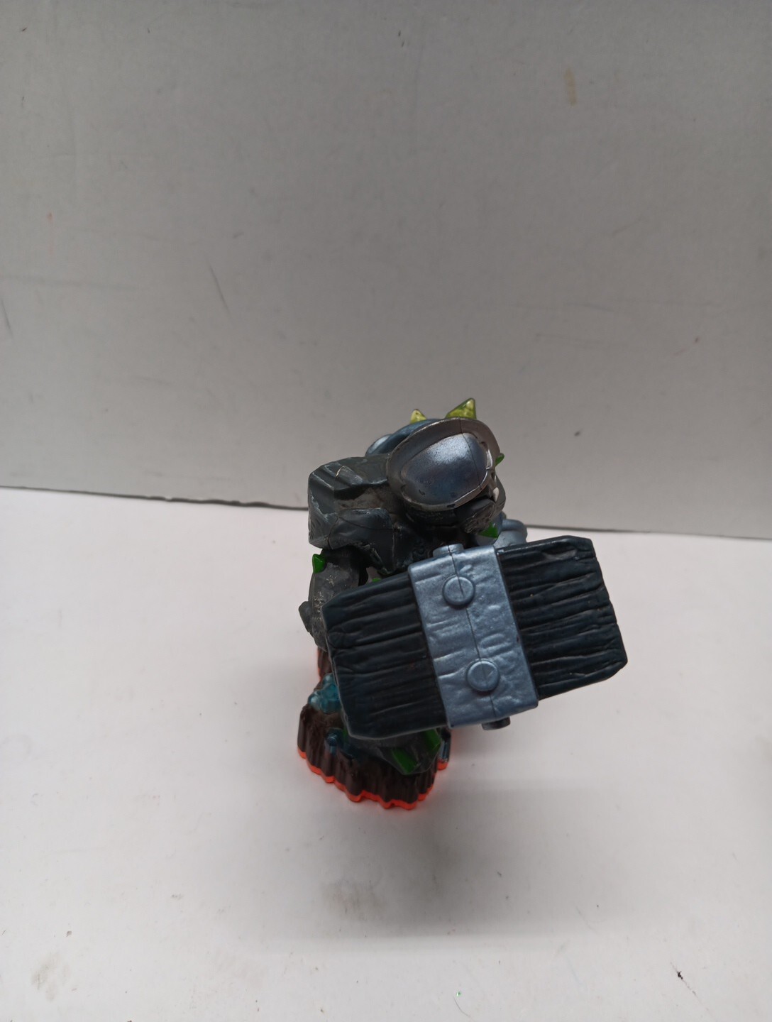 Crusher Earth Giant Strong Skylander Character in Skylanders Giants Video Game