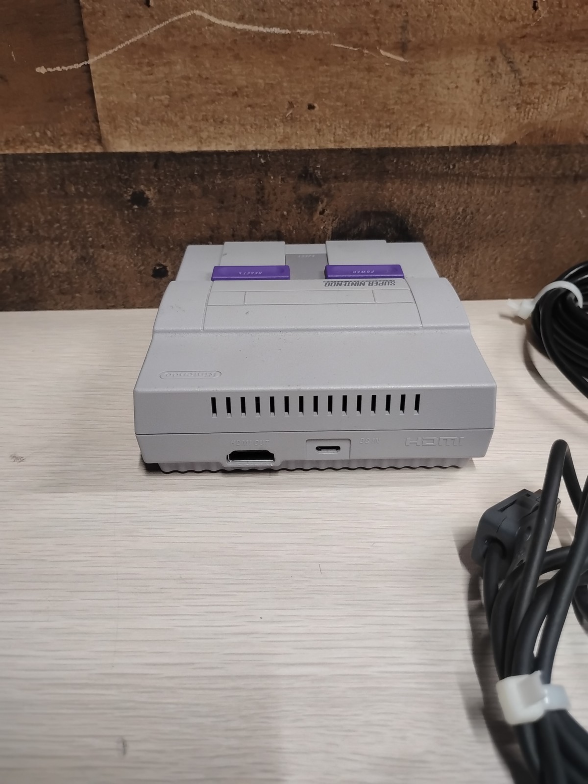 Super Nintendo SNES Console Control Deck CLV-201 with 2 Controllers and Cords