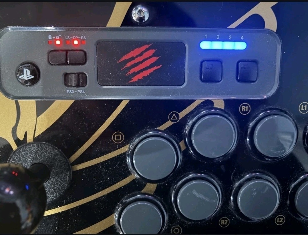 Mad Catz TES+ Street Fighter V Arcade Fight Stick Controller for PS4/PS3 -Tested