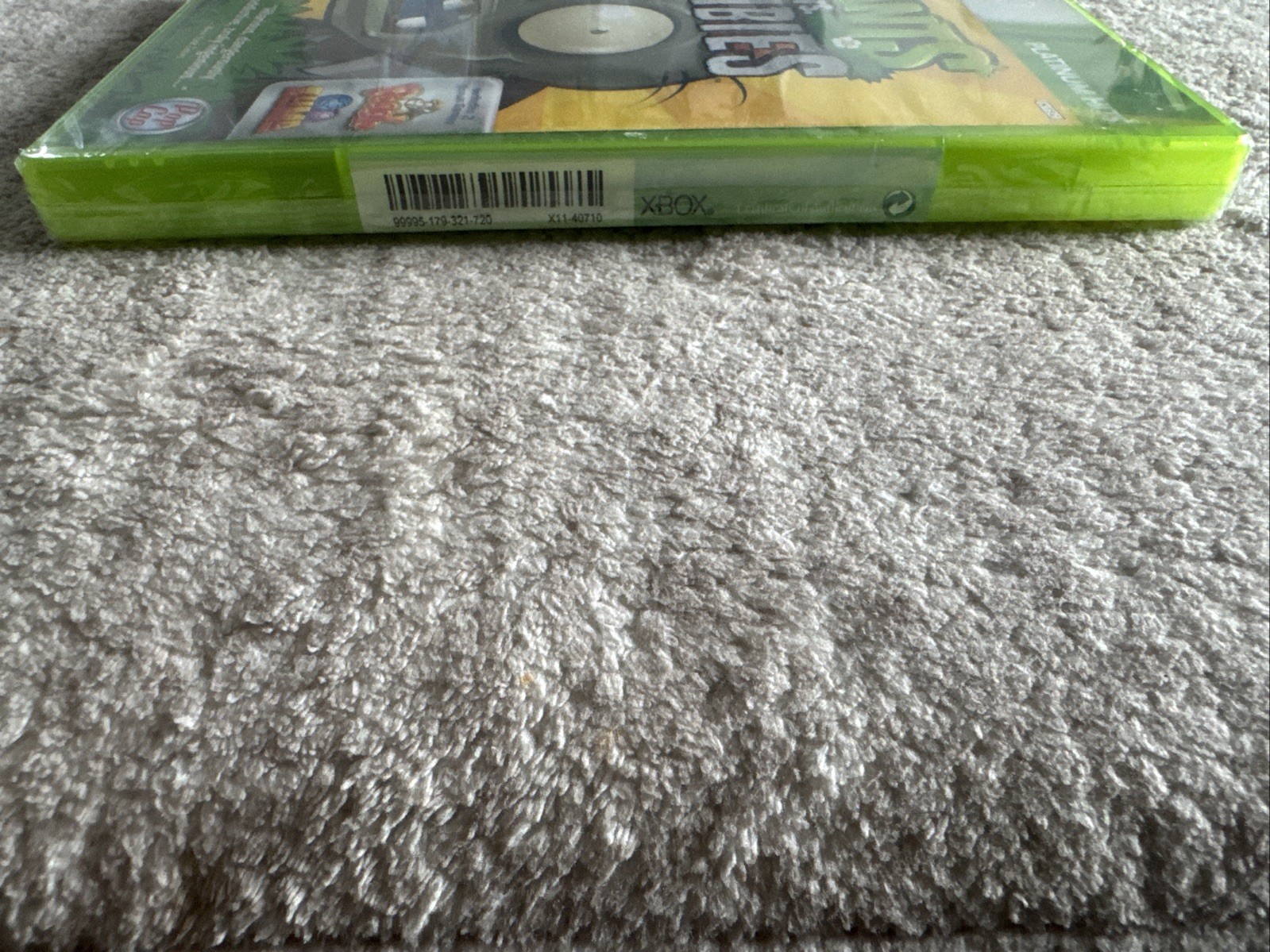 Plants vs. Zombies (Xbox 360, 2010) Platinum Hits CIB Factory Sealed *See Photos