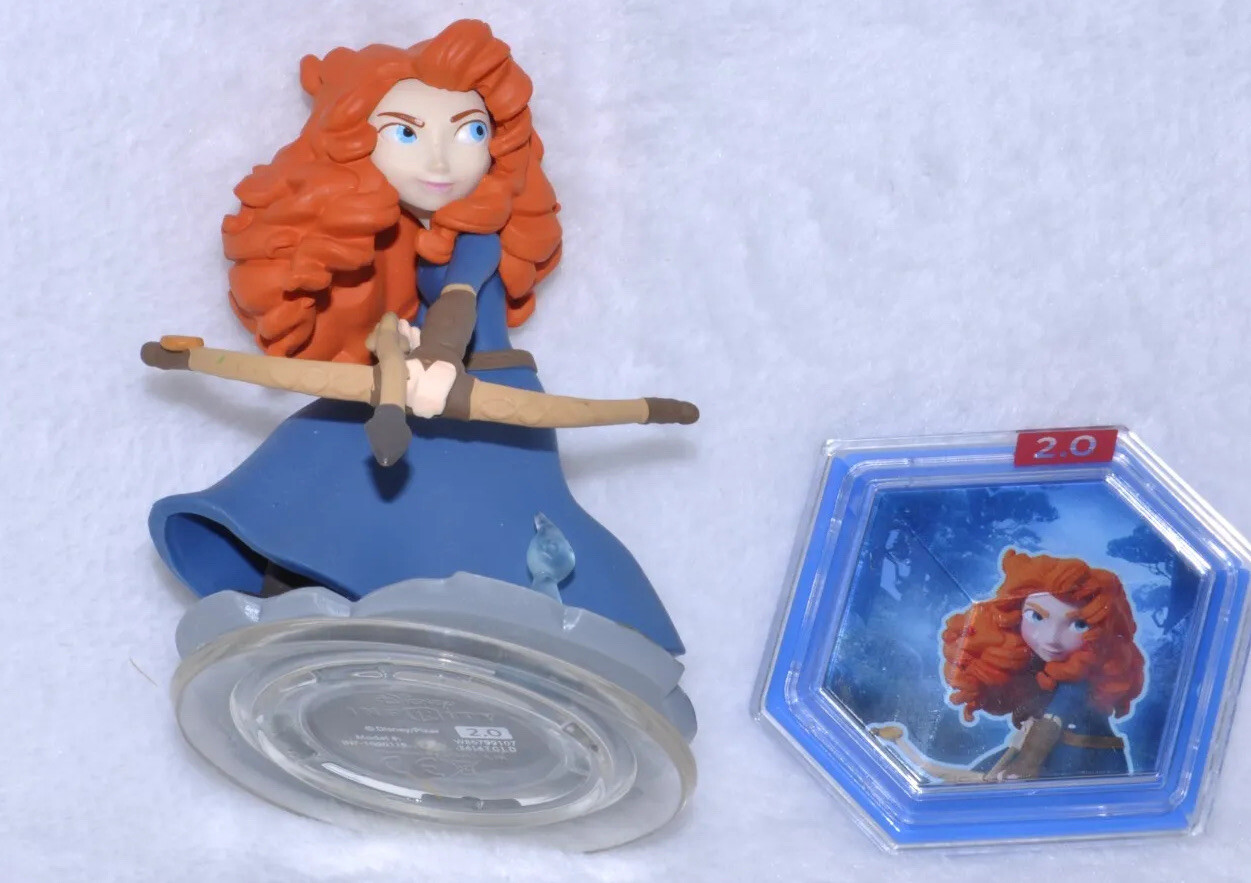Disney Infinity 2.0 STITCH &- MERIDA Figures with power discs!