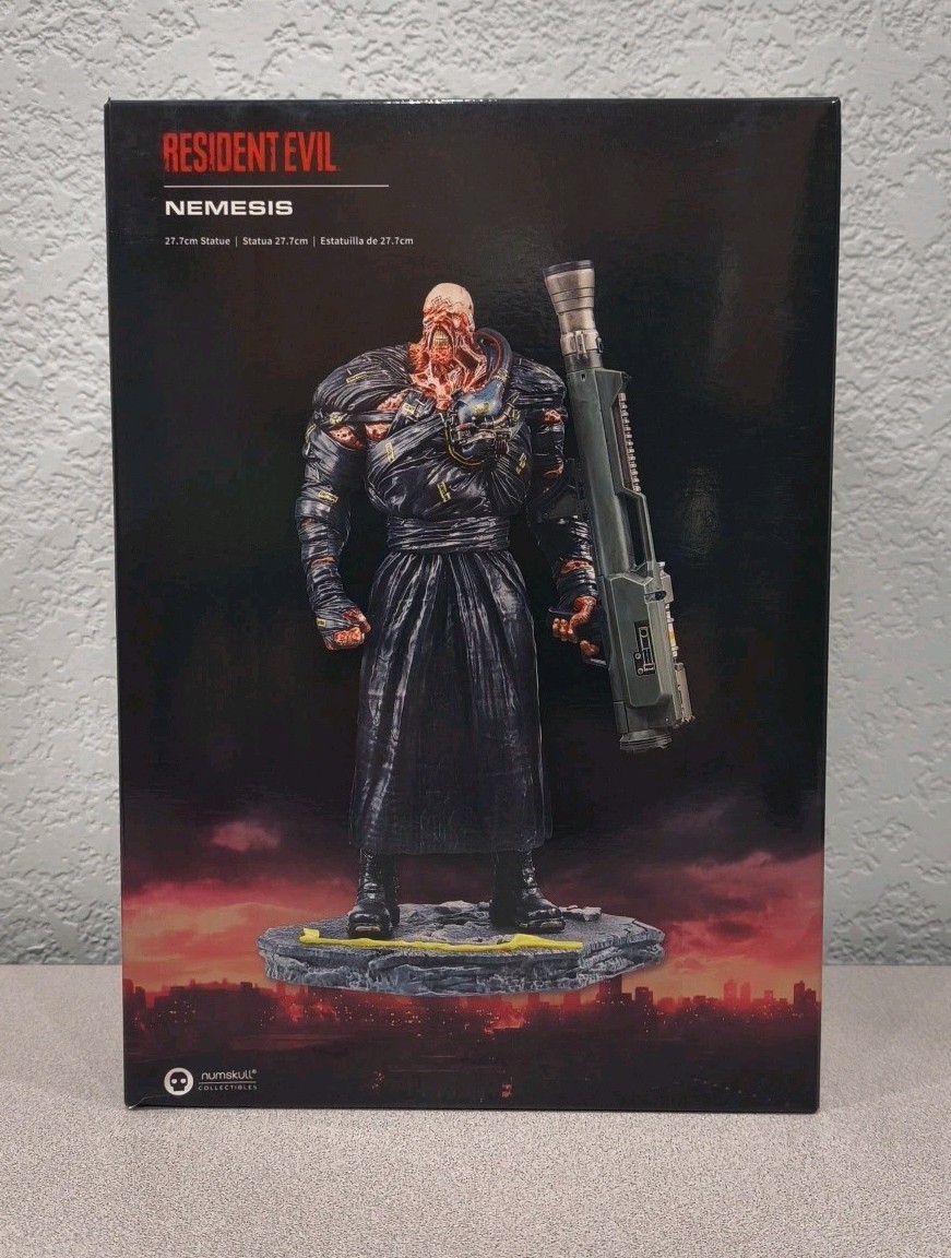Resident Evil 3 Nemesis 27.7cm Statue By Numskull Collectibles Figure Capcom