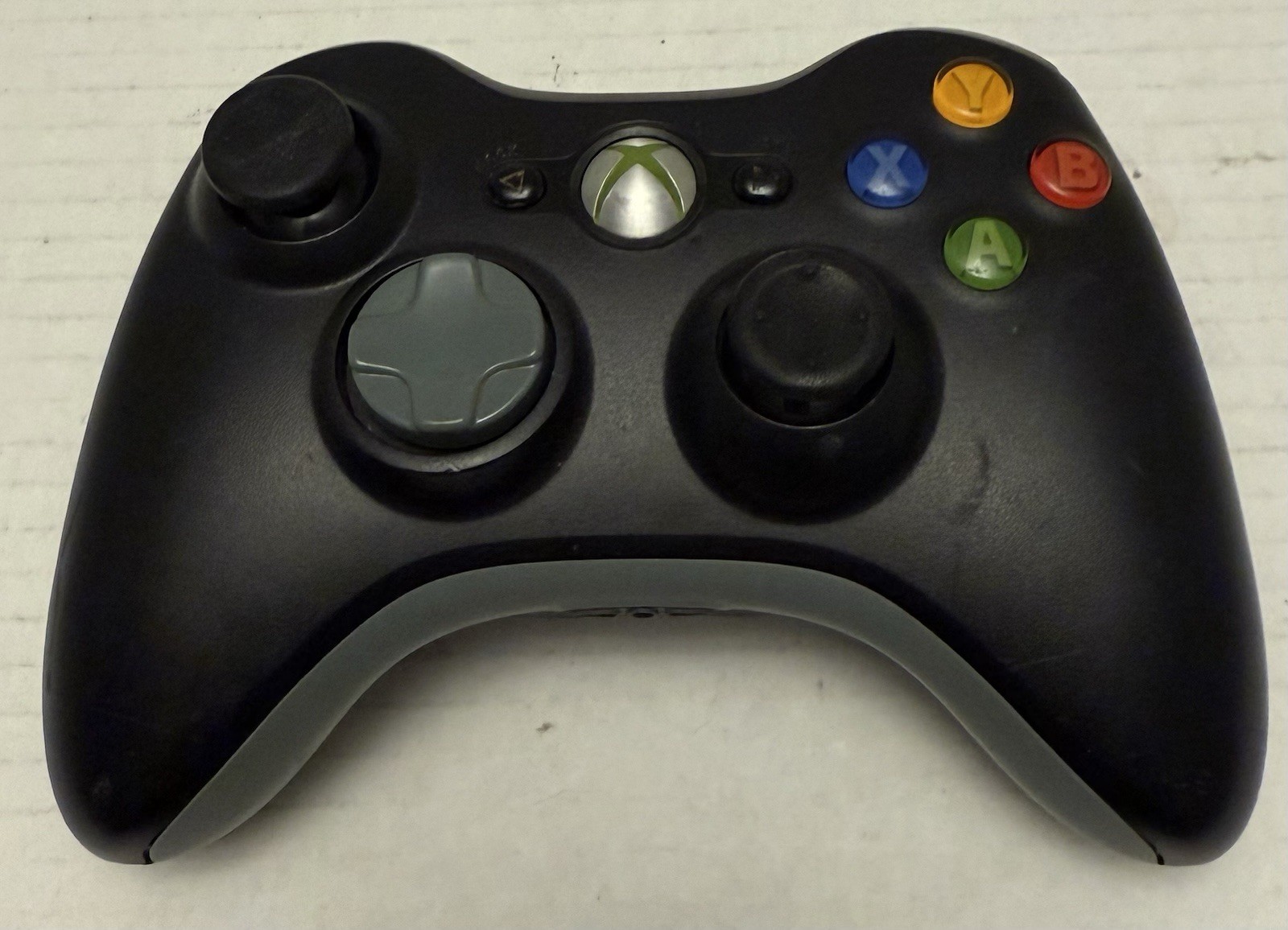 Microsoft Xbox 360 Wireless Controller – Black and Gray – Tested