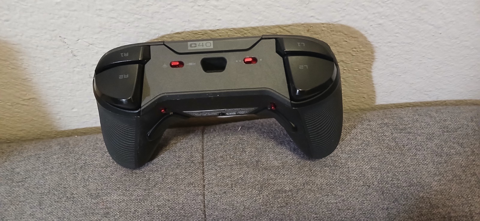 Astro Gaming C40 TR Wireless Controller Playstation 4. NO USB DONGLE/RECEIVER.