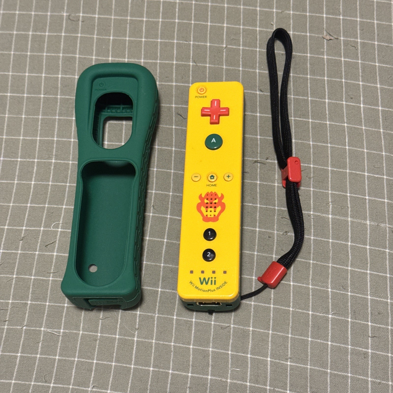 Nintendo Wii Official Remote Controller: Bowser Motion Plus Wii, WiiU, no box