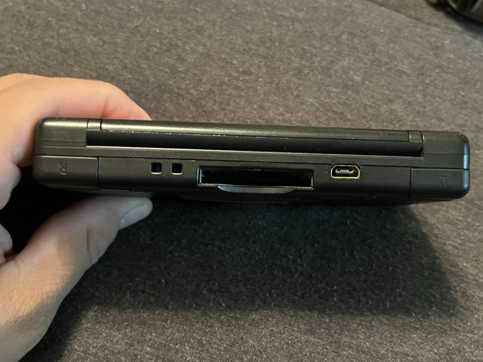 Nintendo DS Lite Red/Black W/ 2 Games, Some Pixels On Screen Isn’t Working