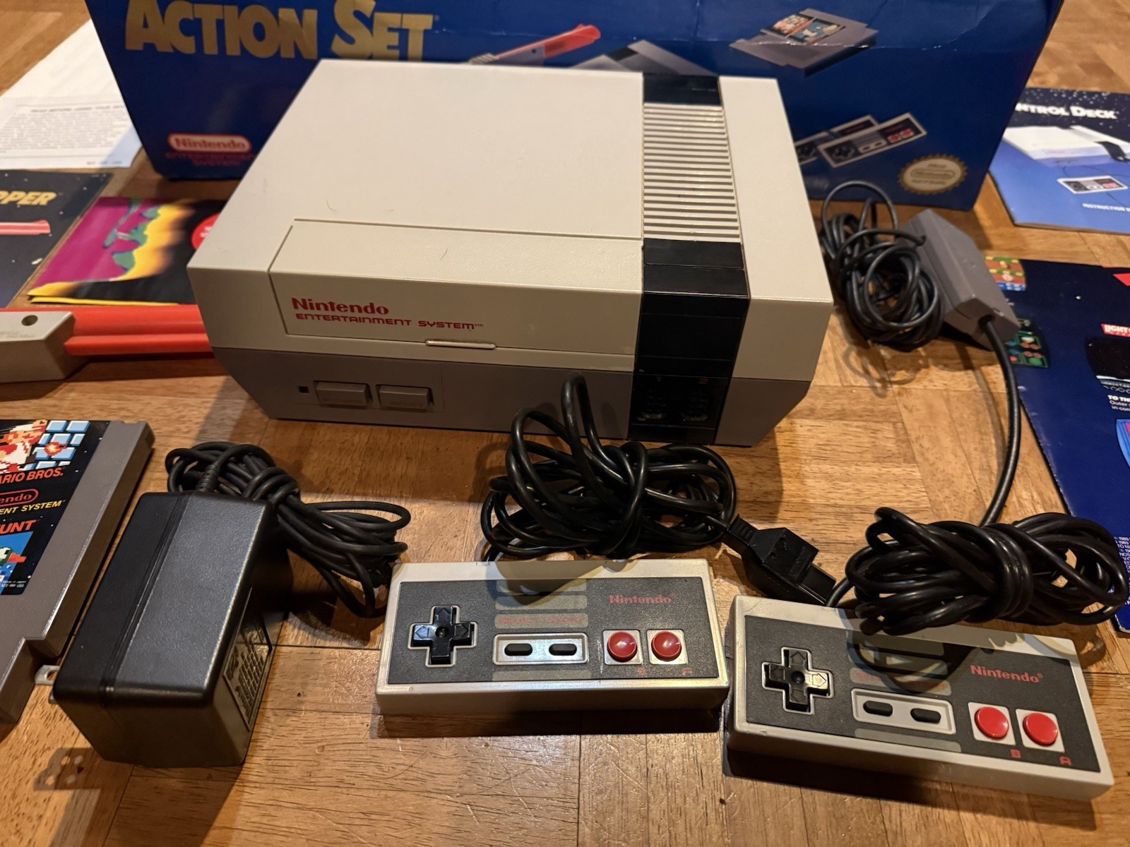 Nintendo Entertainment System NES (Action Set) with box, poster and paper work