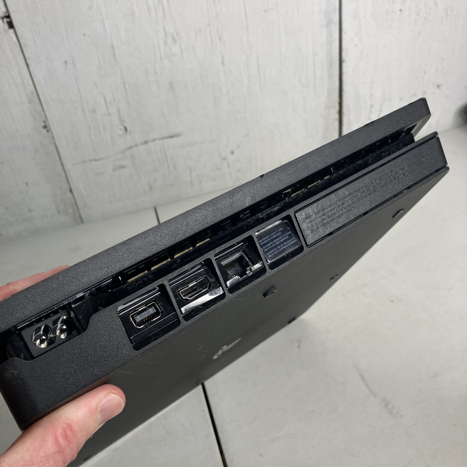 Sony PlayStation 4 Slim CUH-2015B 1TB Black Console For Parts Or Repair – HDMI