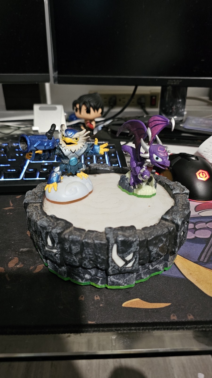 Activision Skylanders Lot Of 8 With Stand