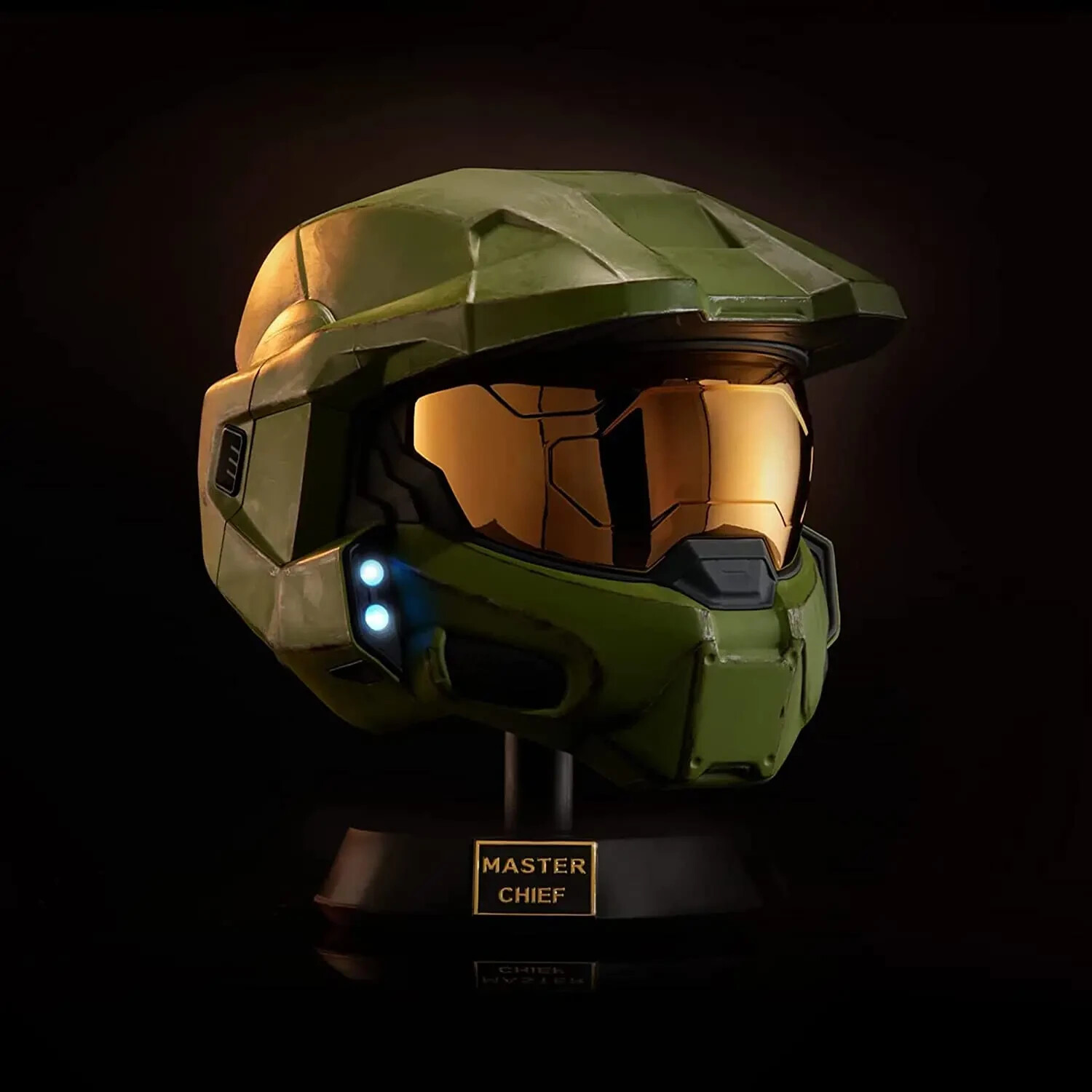 Halo Master Chief Deluxe Helmet with Stand – LED Light | free shipping