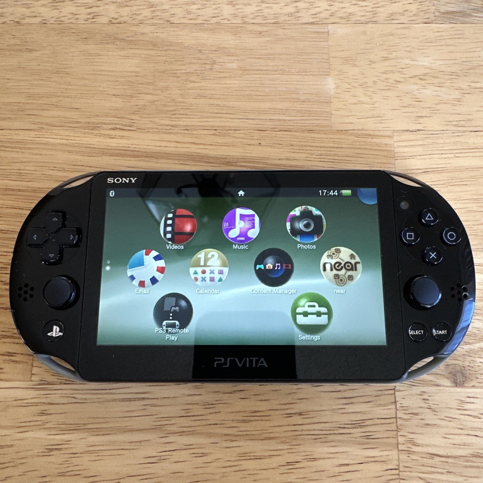 Sony PlayStation PS Vita PCH-2000 khaki / black Slim Console Fast Shipping