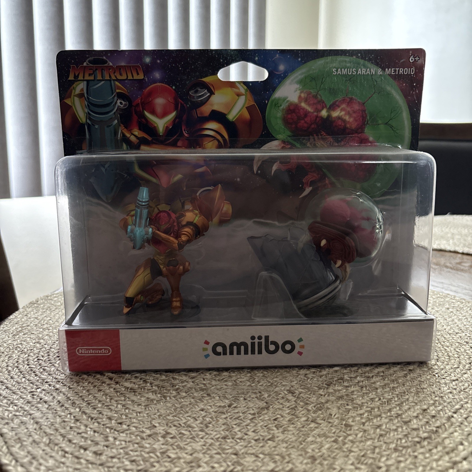 Metroid and Samus Aran Amiibo 2-Pack – Nintendo