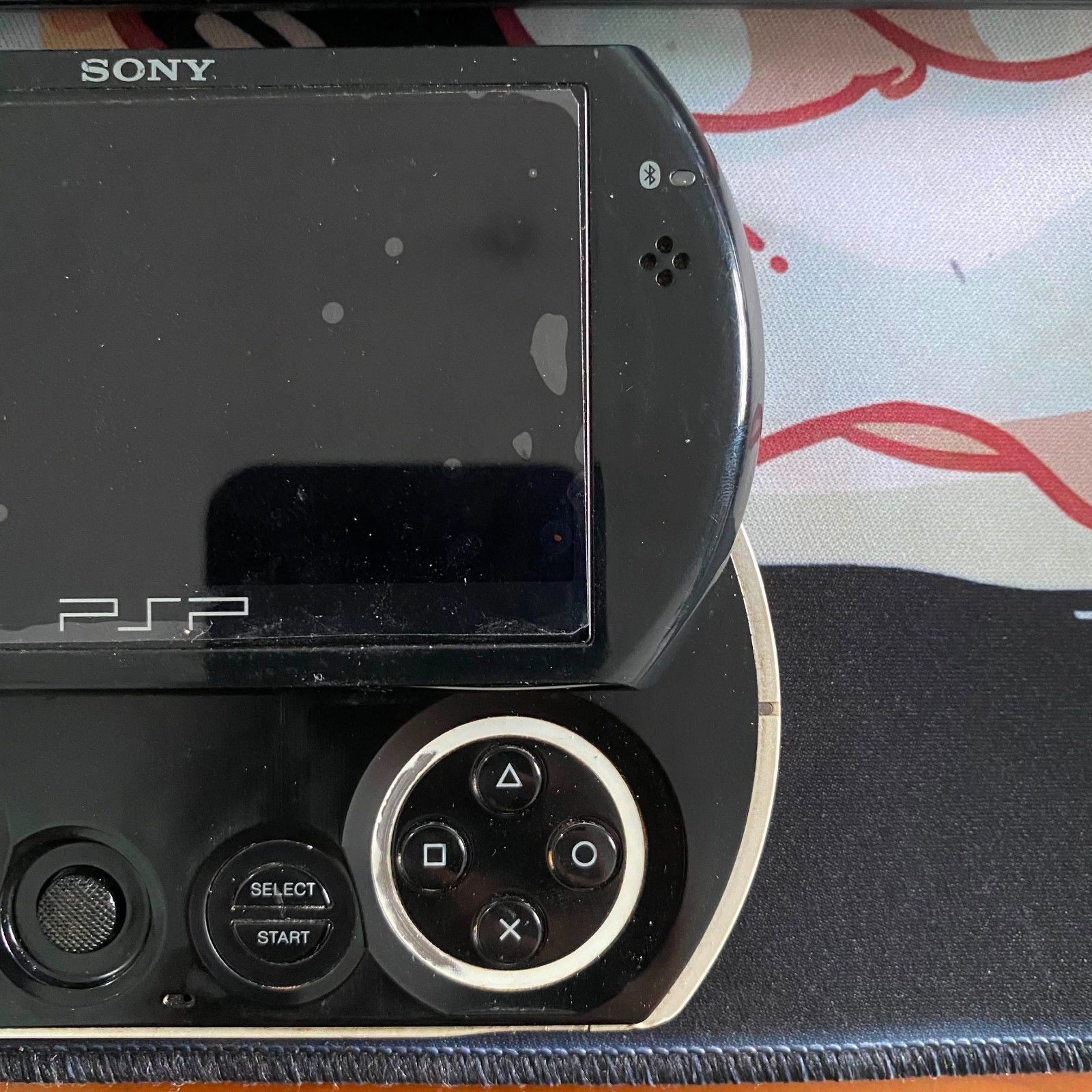Sony PSP Go Black Handheld Console PSP PSPgo – For Parts – Read!!!