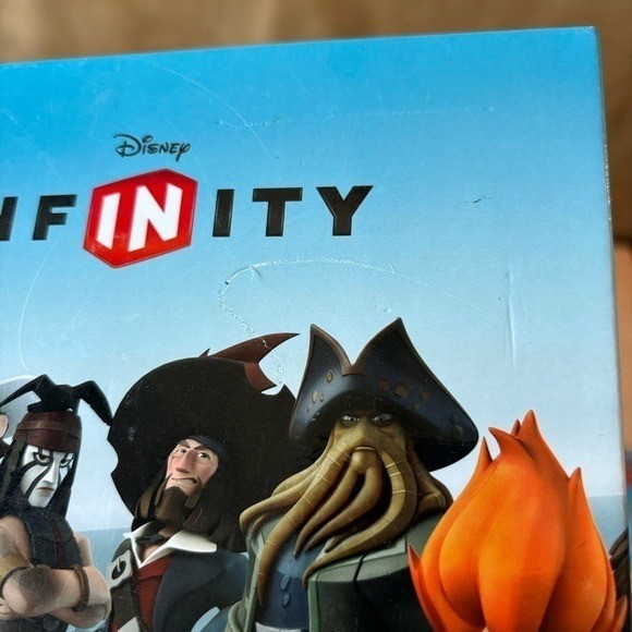 DISNEY INFINITY Power Disc Album With all 20 Wave Discs. Stitch Nemo Anna Merida