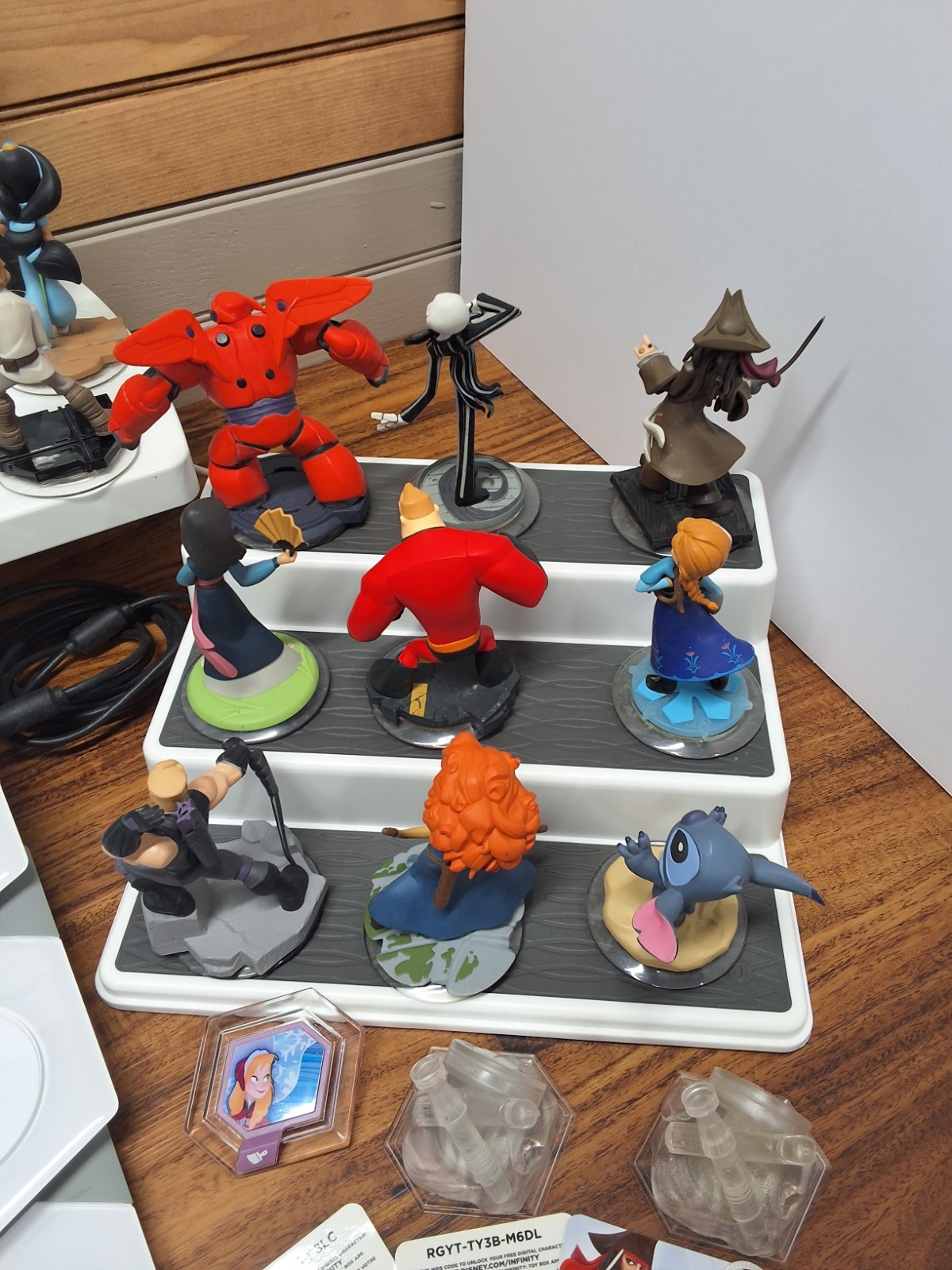 32 Disney Infinity Figures Crystals Pwr Discs 1.0/2.0/3.0 Portals XBOX 360 Games