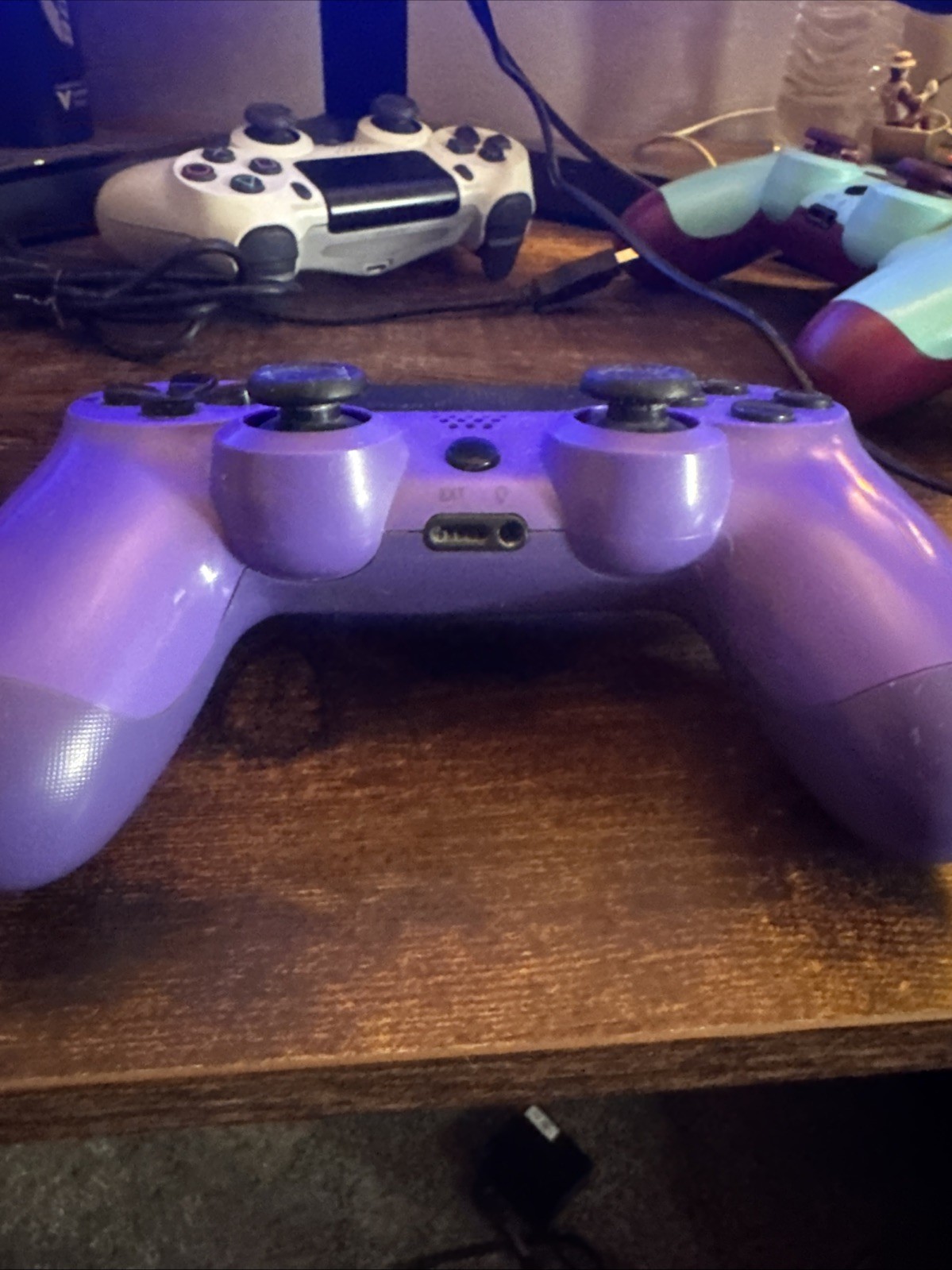 ps4 slim 500gb, 4 controllers, 8 games