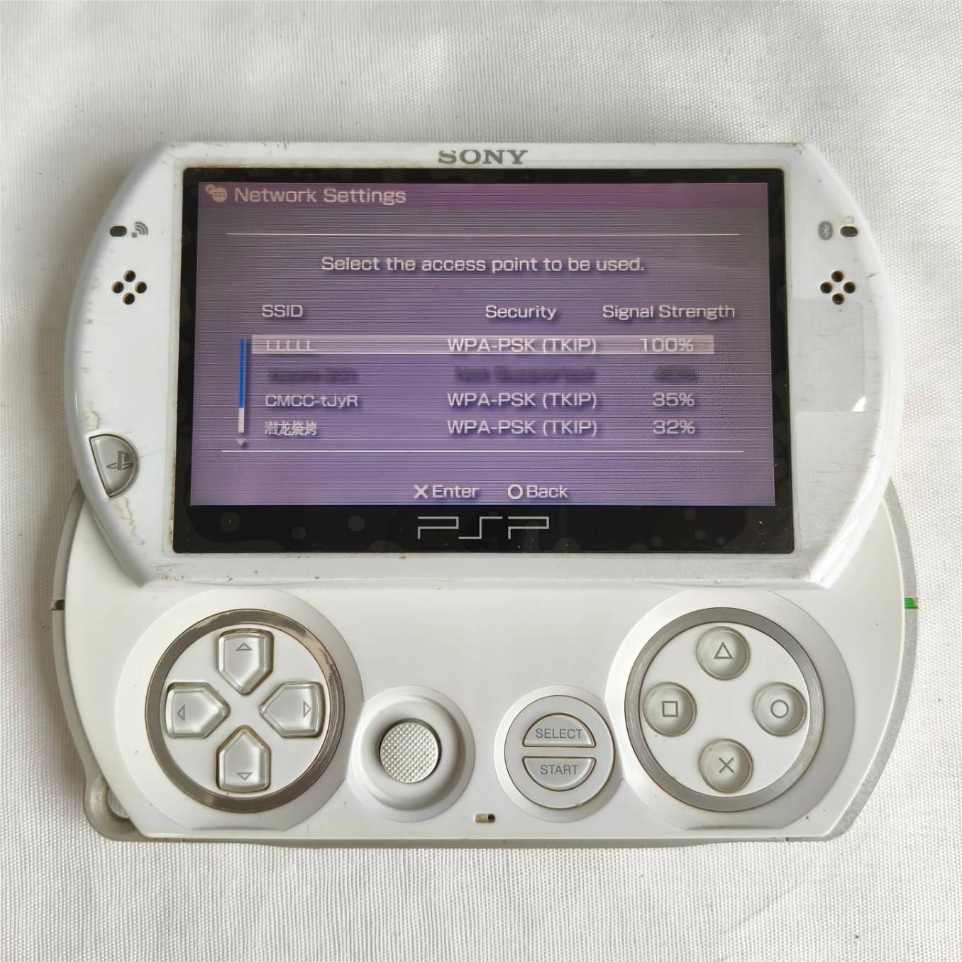 PSP GO console White with Charger PSP-N1001 New Screen with protect tested well