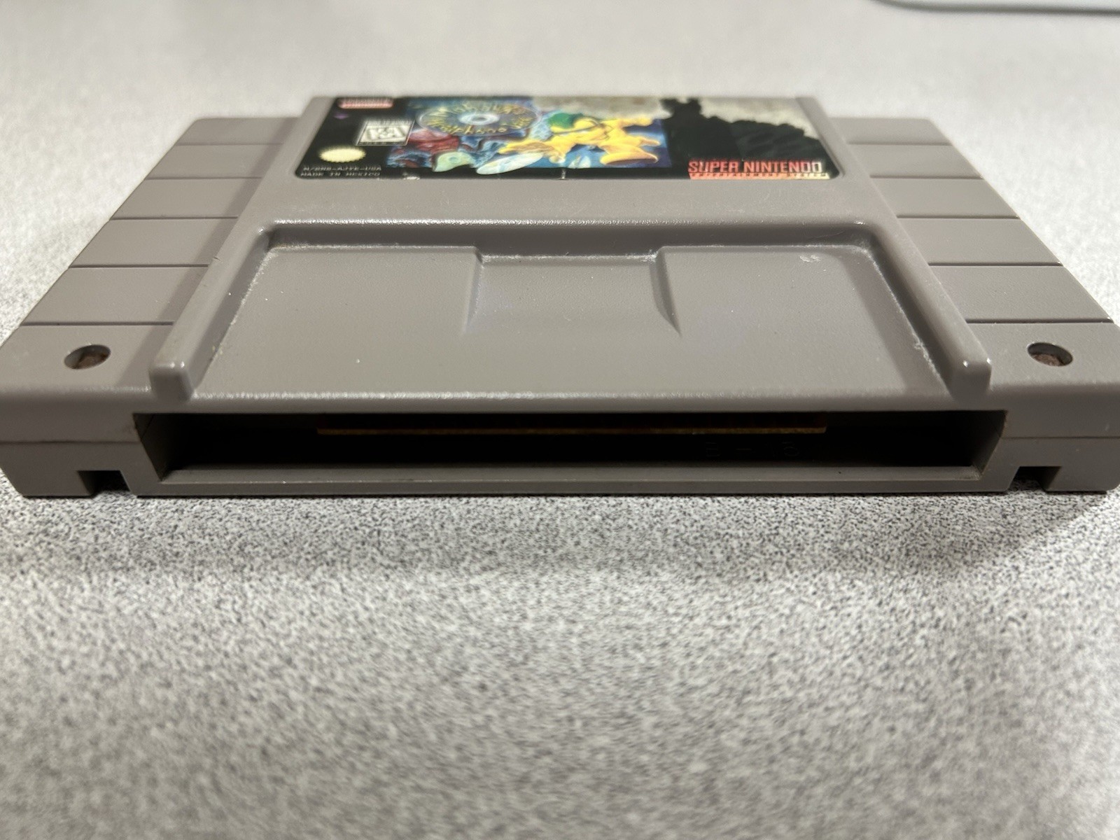 Mohawk and Headphone Jack (SNES 1996 Loose)