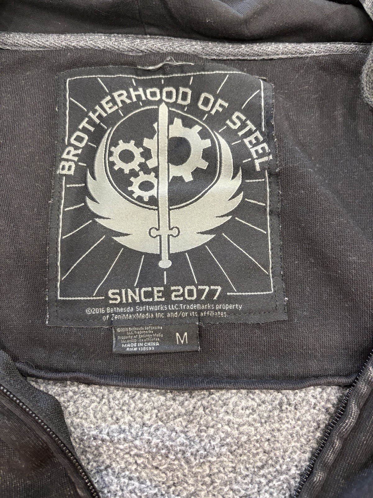 Fallout Brotherhood of Steel hoodie Jacket Bethesda 2016 gray/black medium used