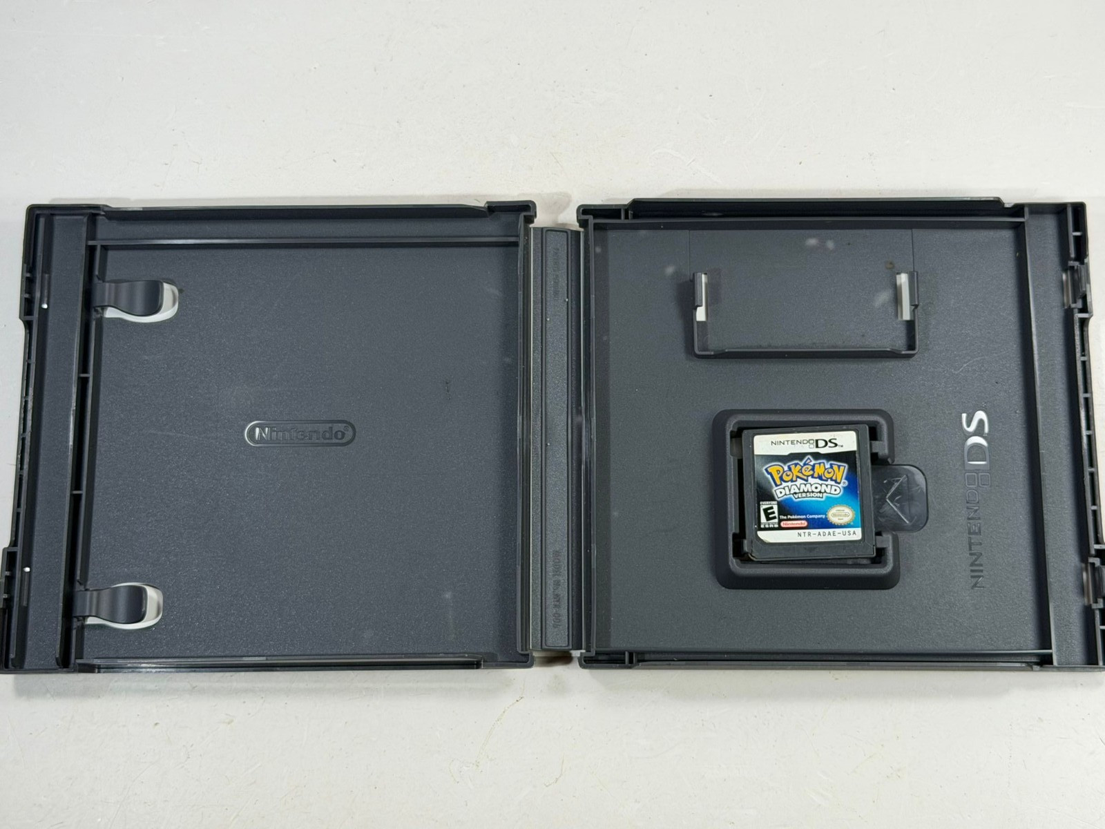 Pokémon: Diamond Version (Nintendo DS, 2007)