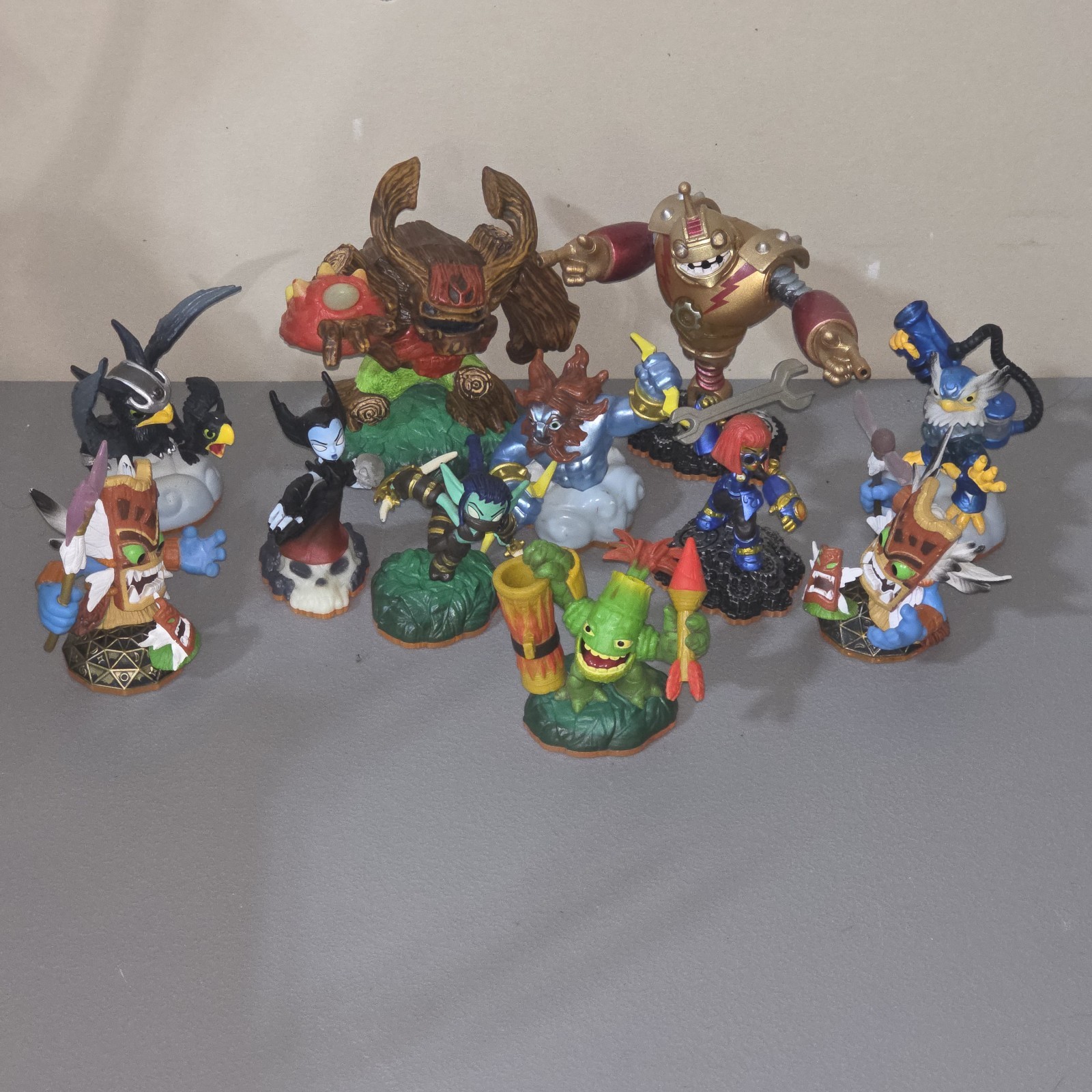 Activision Skylanders Lot (28) Giants, Spyro’s Adventure, Trap Team, SWAP Force