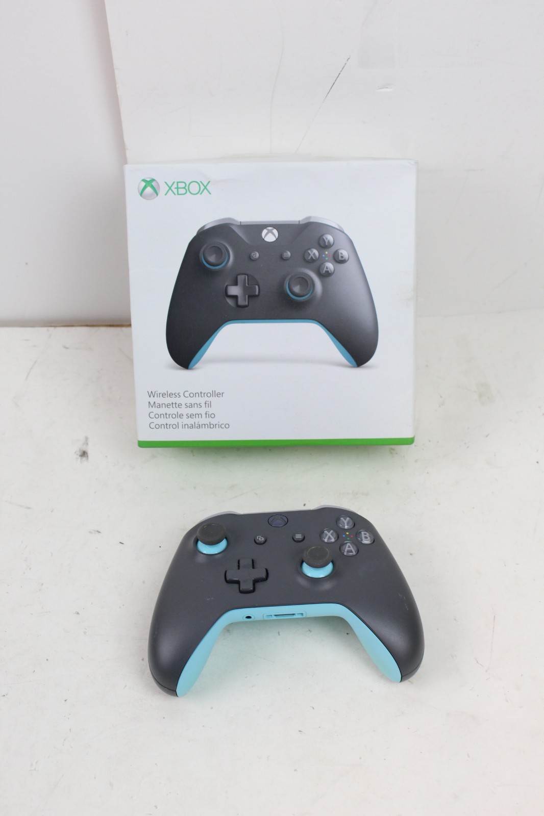 Microsoft Xbox One Wireless Controller Model 1708 Gray Light Blue Wireless