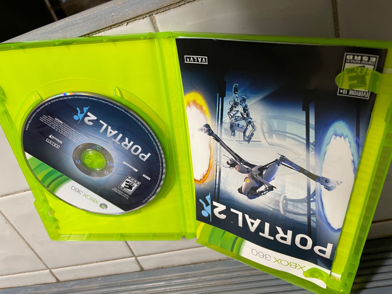 Portal 2 (Microsoft Xbox 360, 2011)