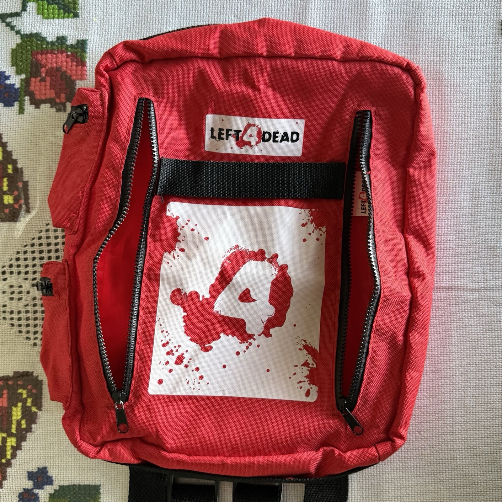 Valve Left 4 Dead First Aid Kit Backpack IN HAND FAST SHIPPING!