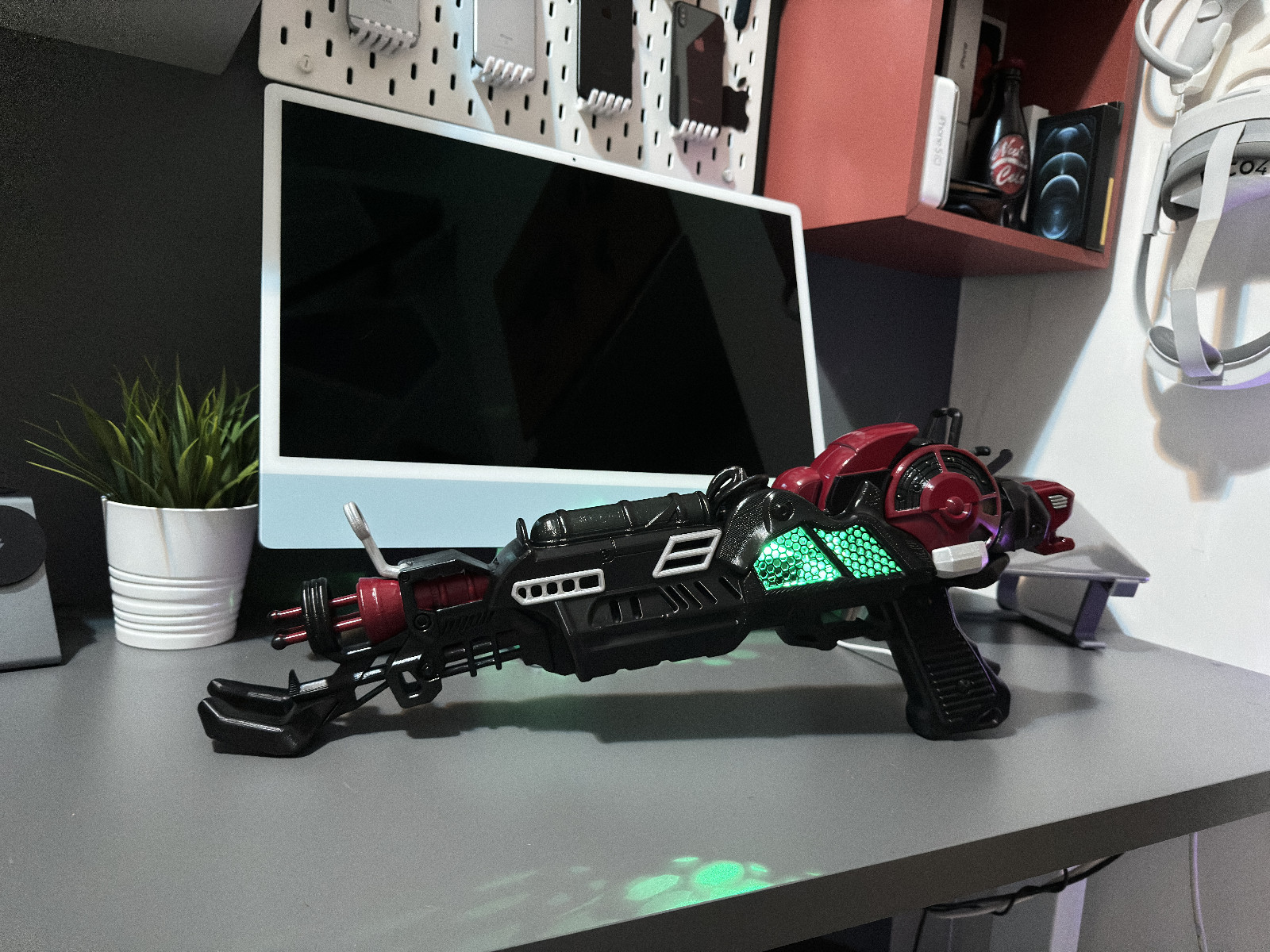 Raygun MK2 LED Replica 1/1 Scale Zombie
