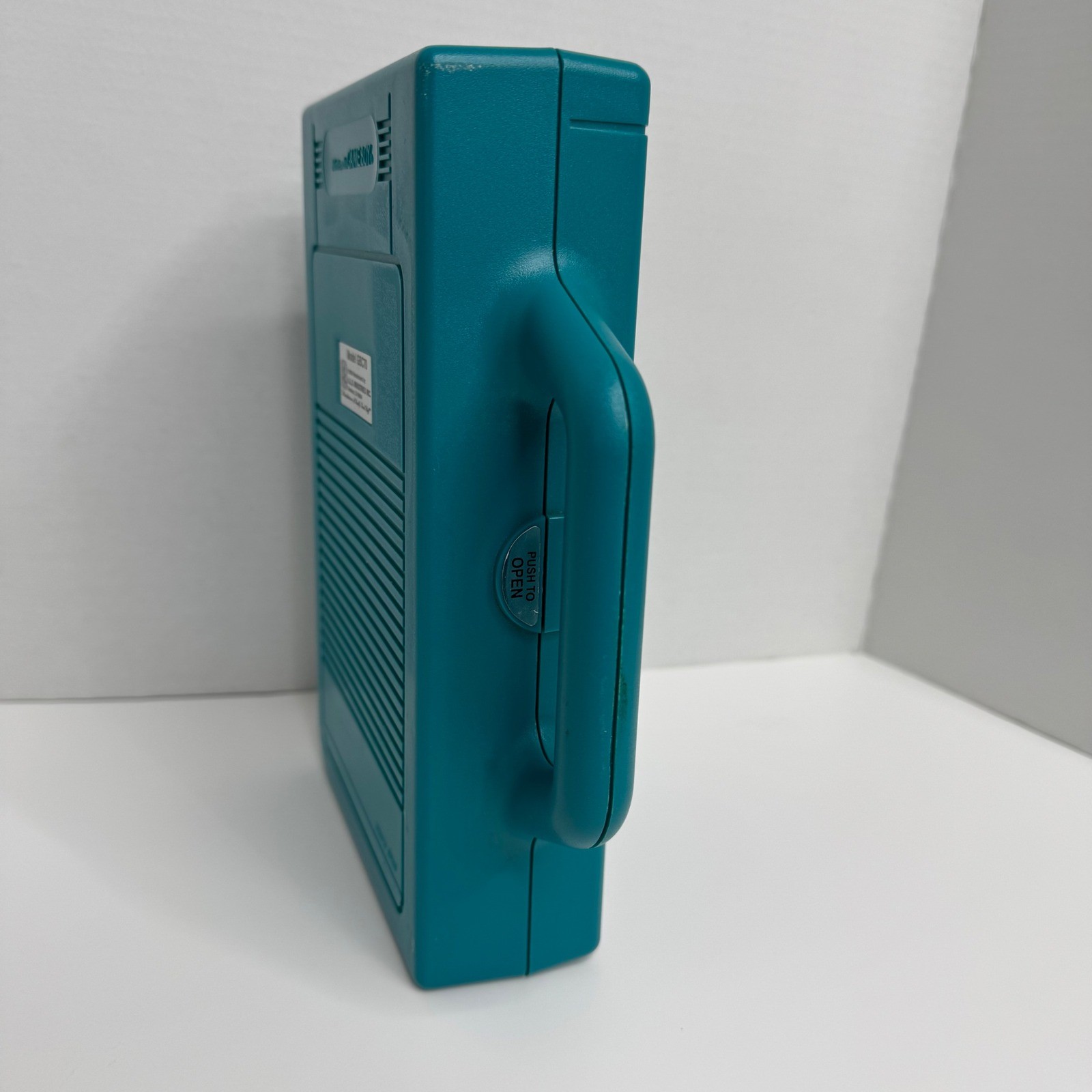 Nintendo Game Boy Color Teal Hard Shell Carrying Case Model GBC70 Vintage 2000