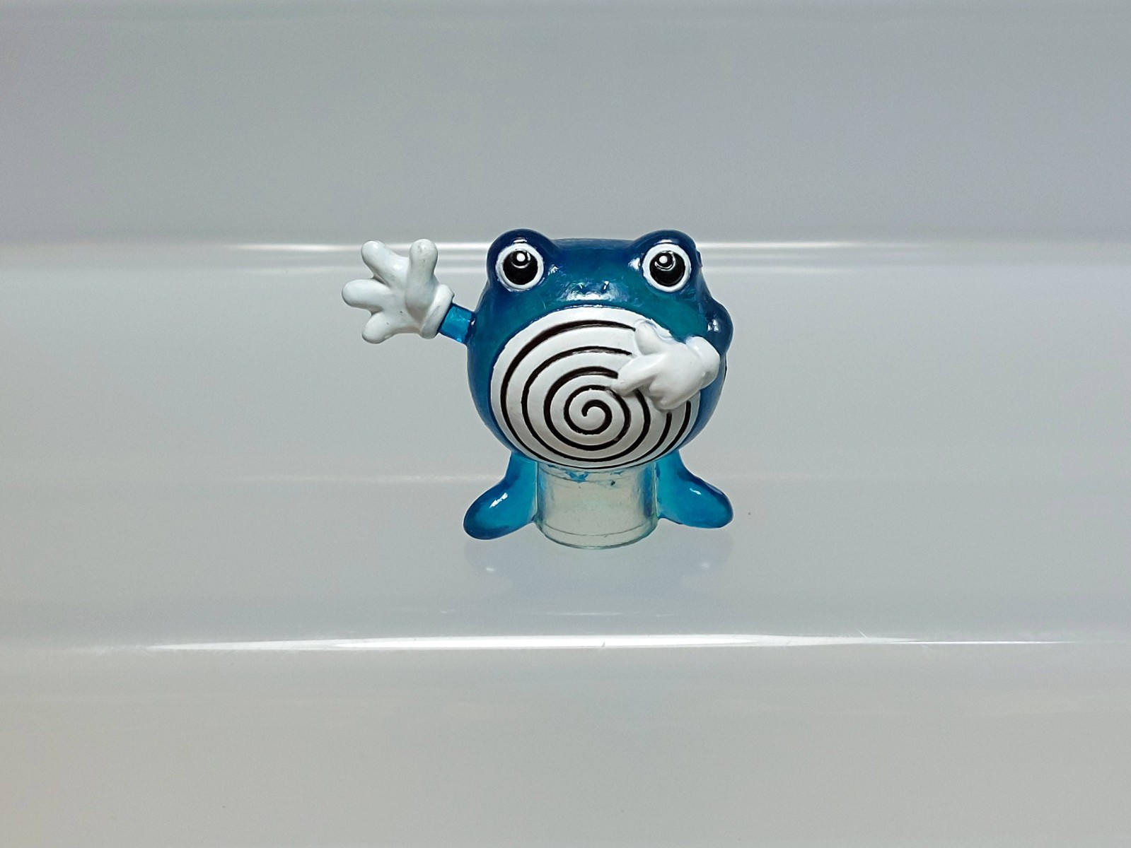 Poliwhirl (Clear) Pokemon Full Color Stadium Figure Bandai 1998 G03 0.9in