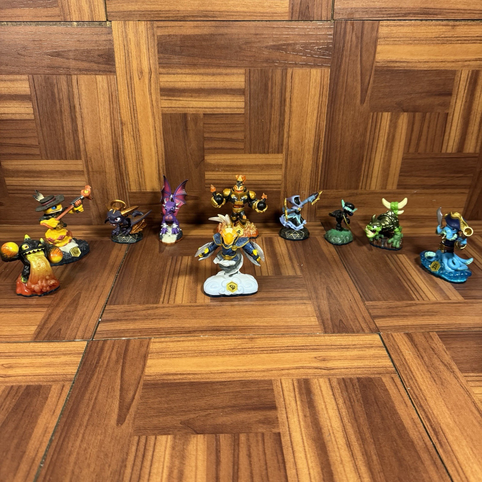 Skylanders Giants and Spyro’s Adventure Figure Bundle Lot Of 10