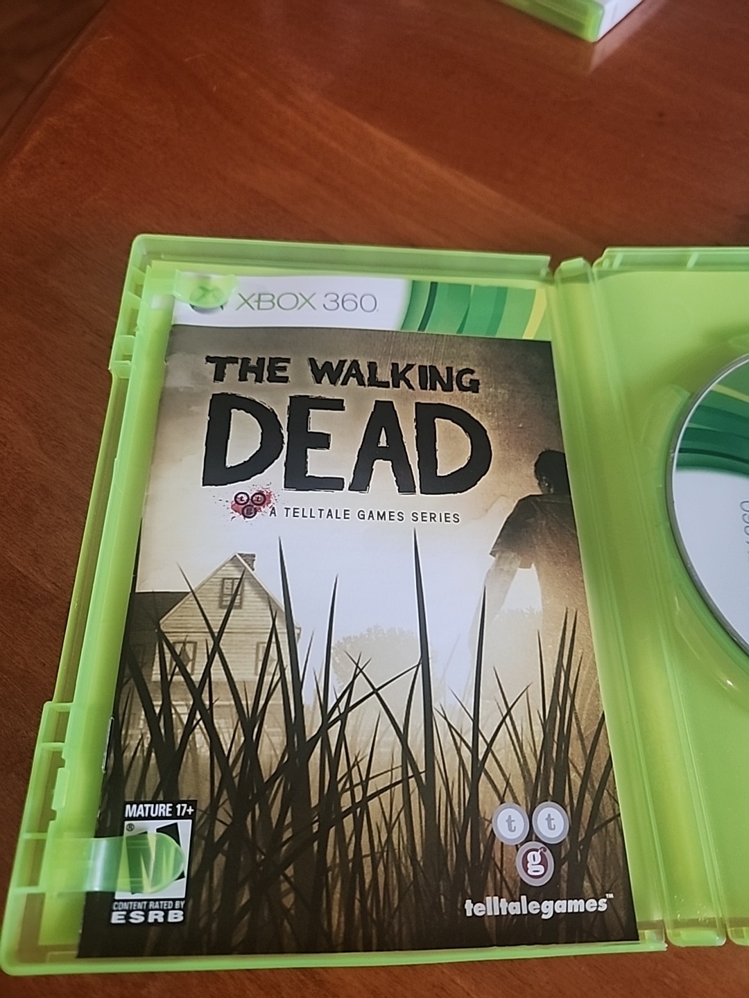 The Walking Dead: A Telltale Games Series (Microsoft Xbox 360, 2012) CIB Tested!