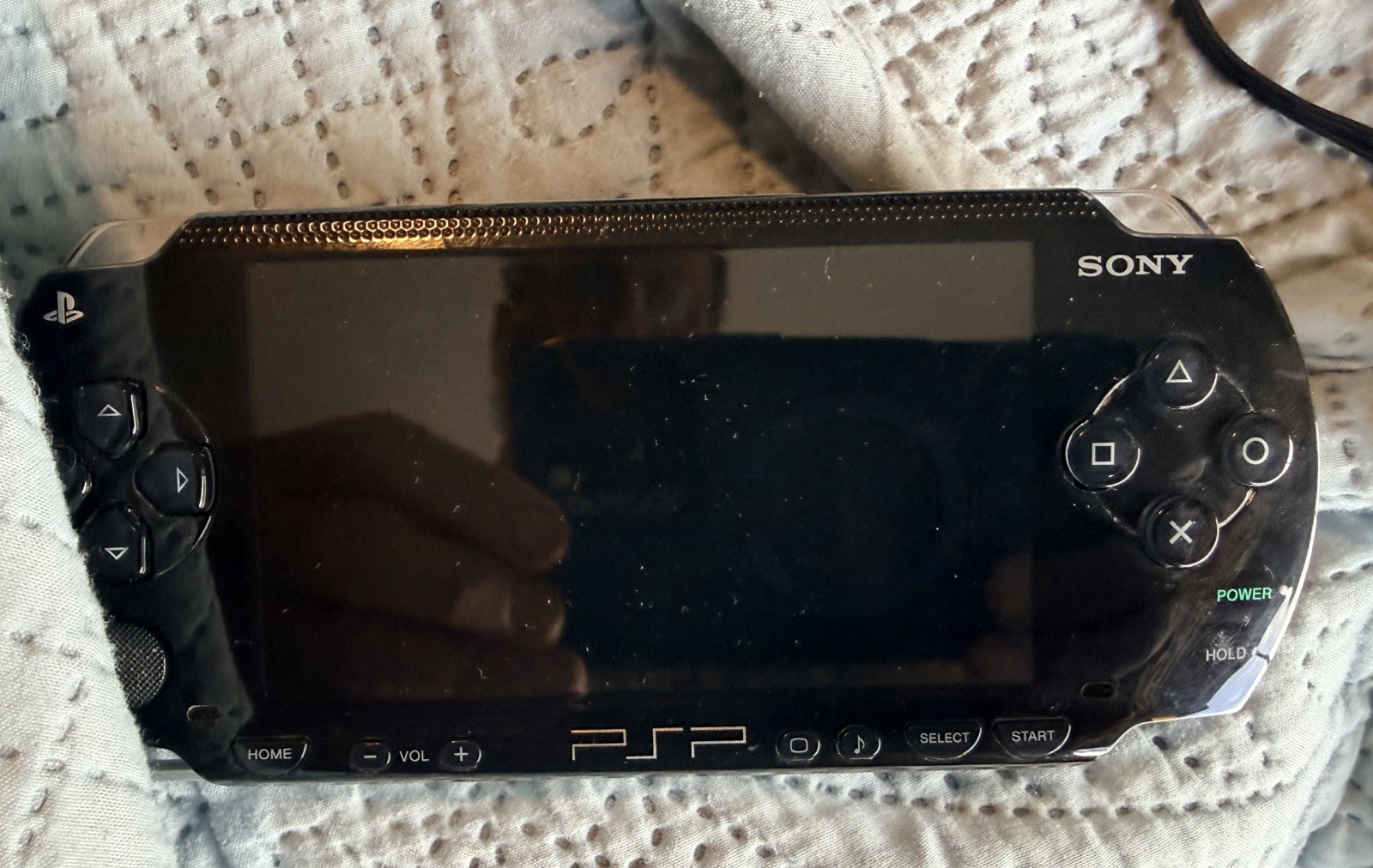 Sony PSP PlayStation Portable Console Model PSP-1001 needs battery