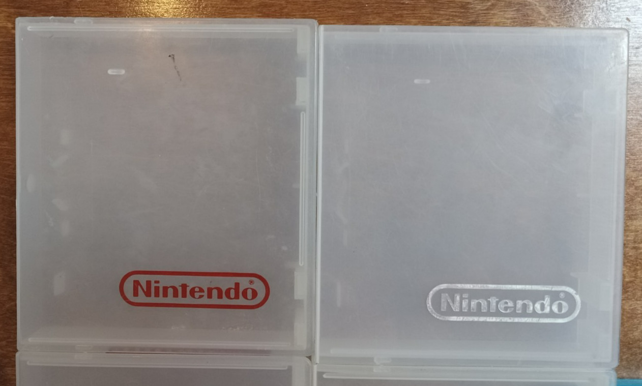 Original Nintendo Video Game Clear & Blue Hard Clamshell Case Lot of (7) Cases