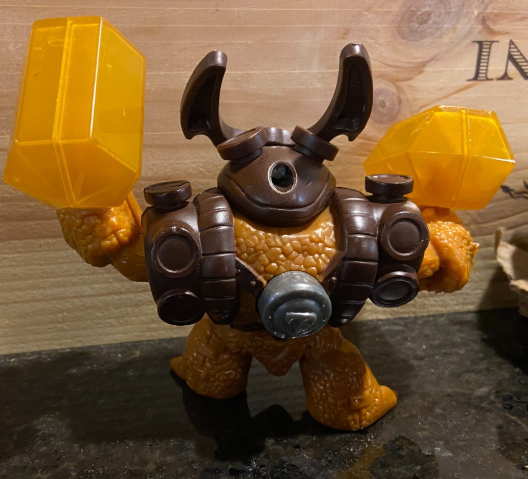 McDonald’s SKYLANDERS TRAP TEAM Wallop Trap Master Figure WORKS!