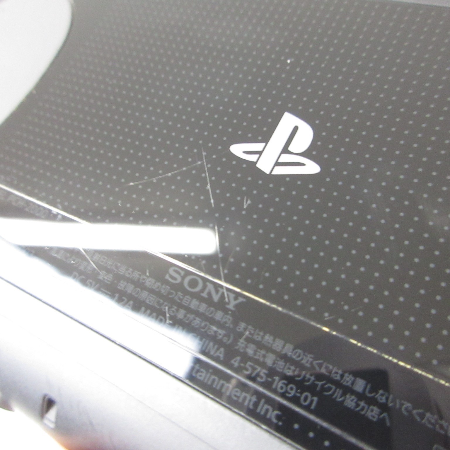 【Very Good】Sony PS Vita PCH-2000 Black Wi-Fi Model Console #Arr08/0615/03