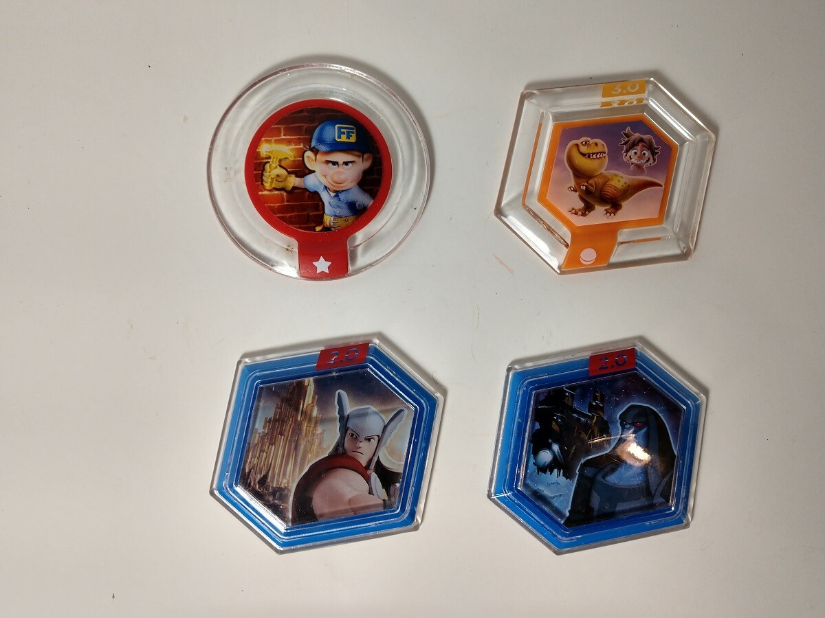 Disney INFINITY Characters & Power Discs Lot ~ 5 Figures, 4 Discs ~ Cars,Pirates