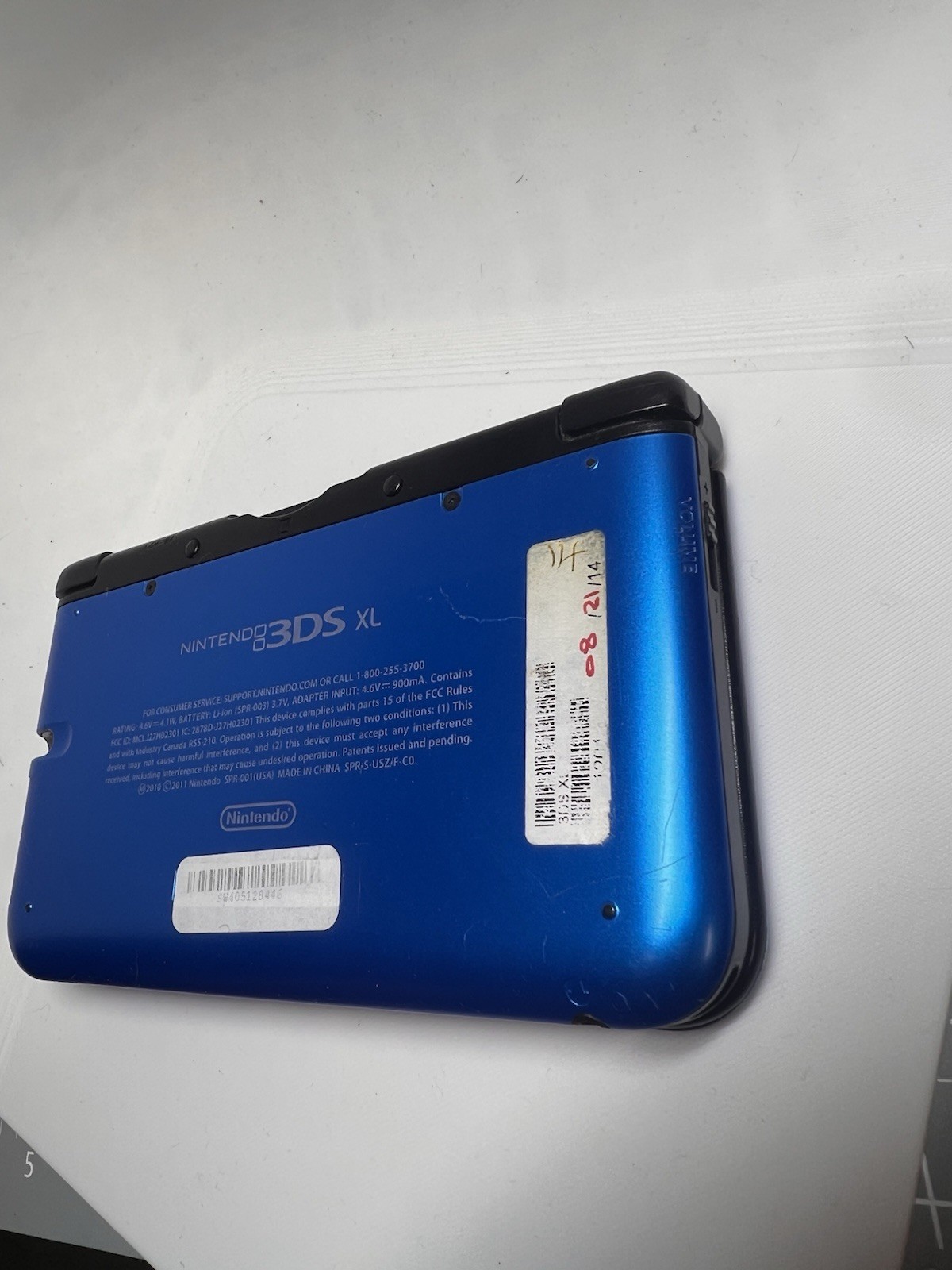 Nintendo 3DS XL Blue/Black w/ Stylus, Original Charger, 2GB Micro SD