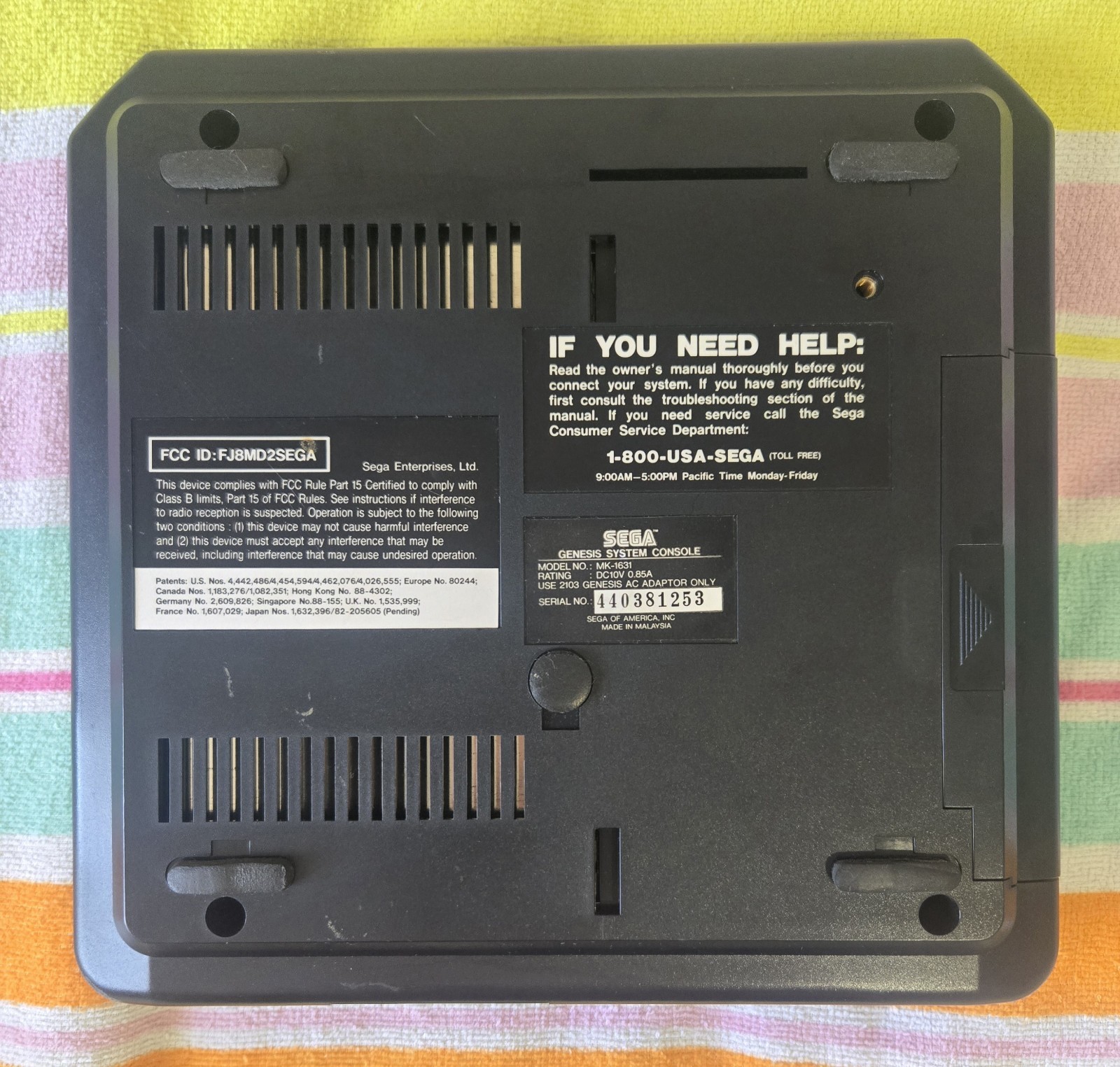 SEGA Genesis MK-1631 Console NTSC-U/C w/ Controller, RF, Power