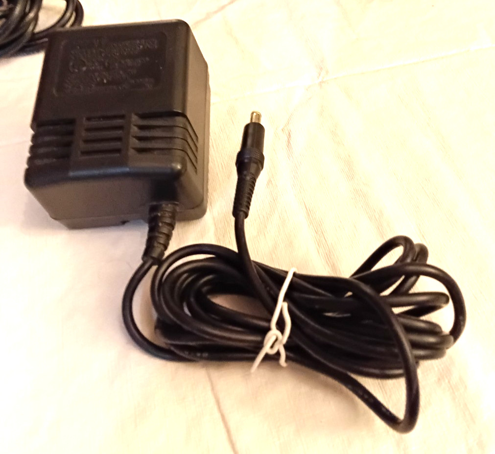 Sega Genesis Console MK-1631A Complete Hook-Ups & Controller Work Perfectly!