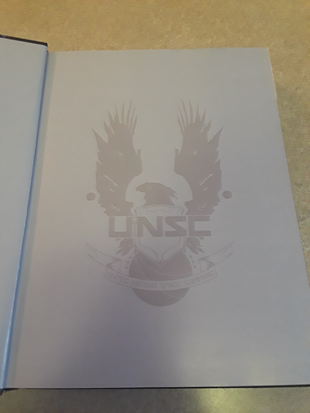 Halo 4 Official Guide Hard Cover 2012 343 Industries Very Good Condition