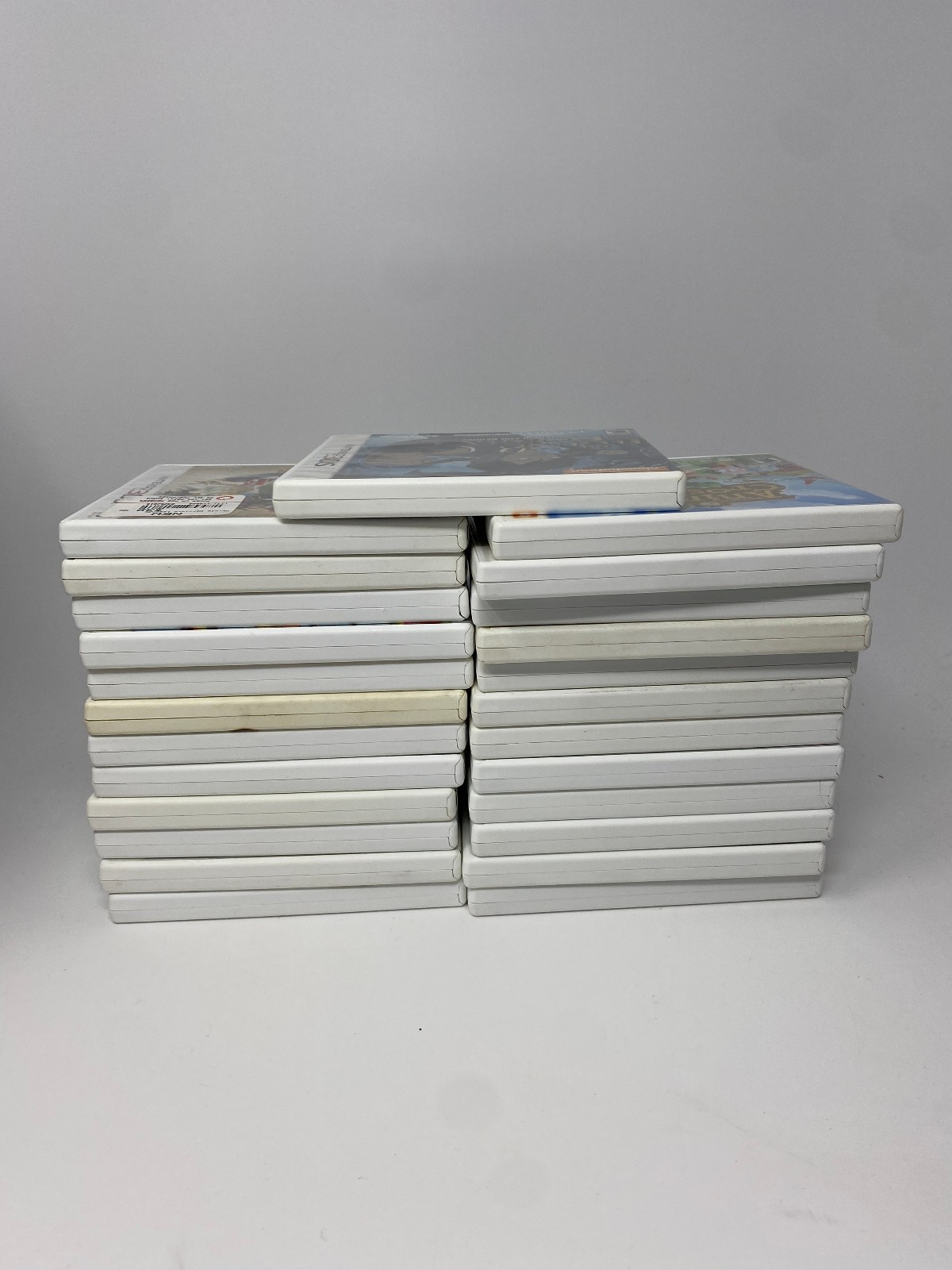 Lot of 25 Nintendo 3DS Cases Only Hyrule Kingdom Hearts Laytons Turtles Mama