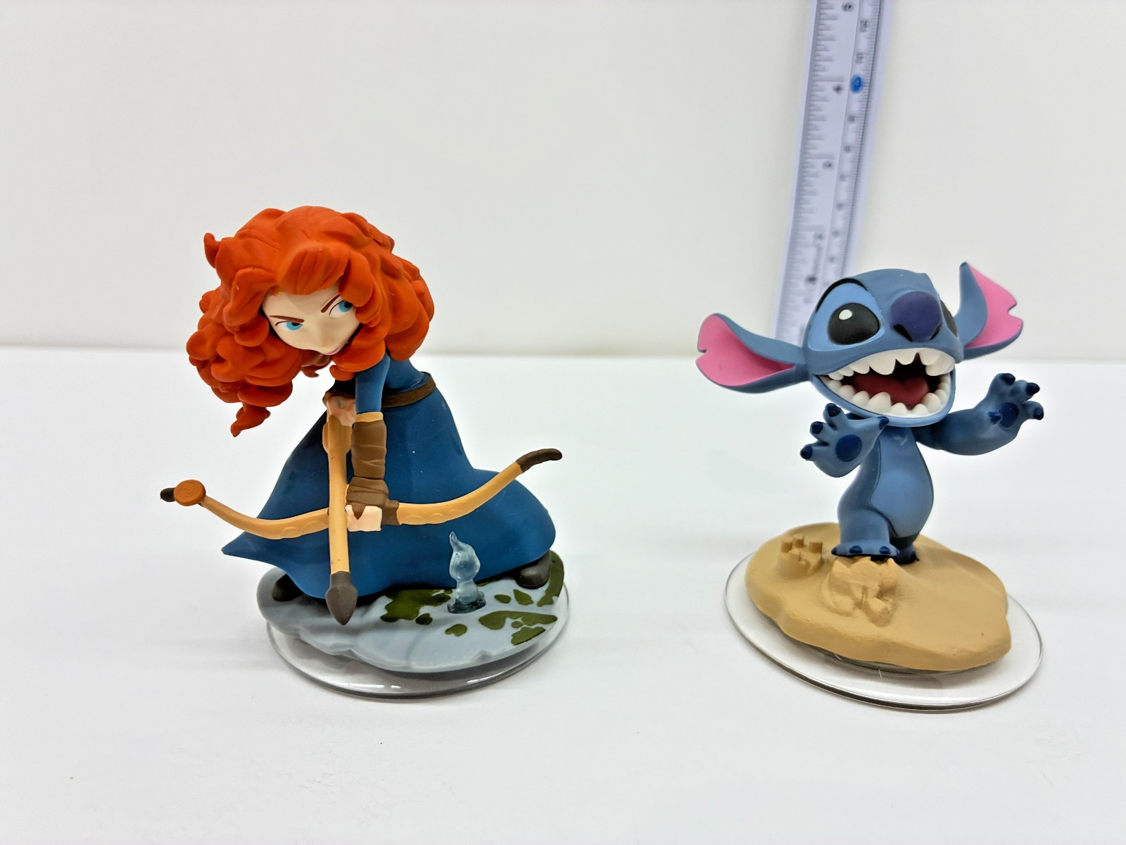 Disney Infinity Figures 2.0 Stitch/Merida *POWER DISCS/POSTER & FREE SHIPPING*