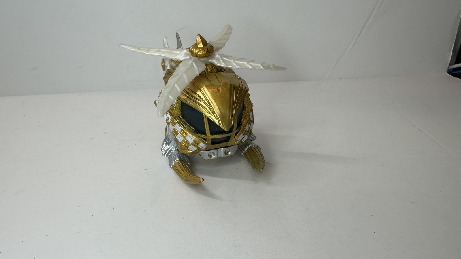 Skylanders SuperChargers Nitro Stealth Stinger Vehicle Helicopter Gold Toy