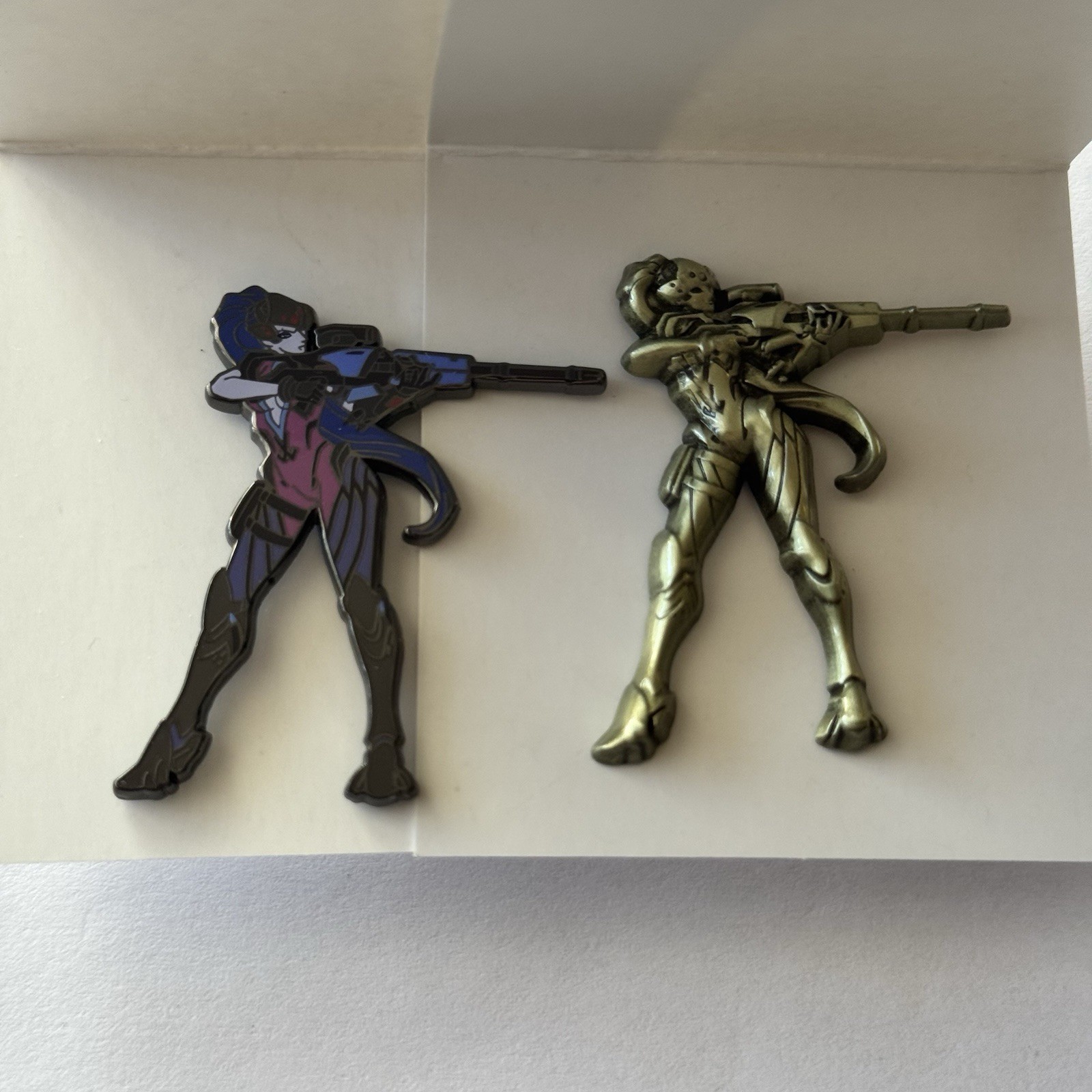Blizzard Overwatch Widowmaker Gold & Colored Pins Series 4 Blizzcon (Set of 2)